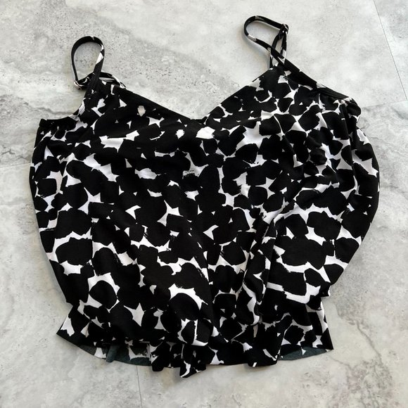 Aqua Green‎ Brand Womens Tankini Swim Bikini Top Black Size Medium M - Picture 1 of 5